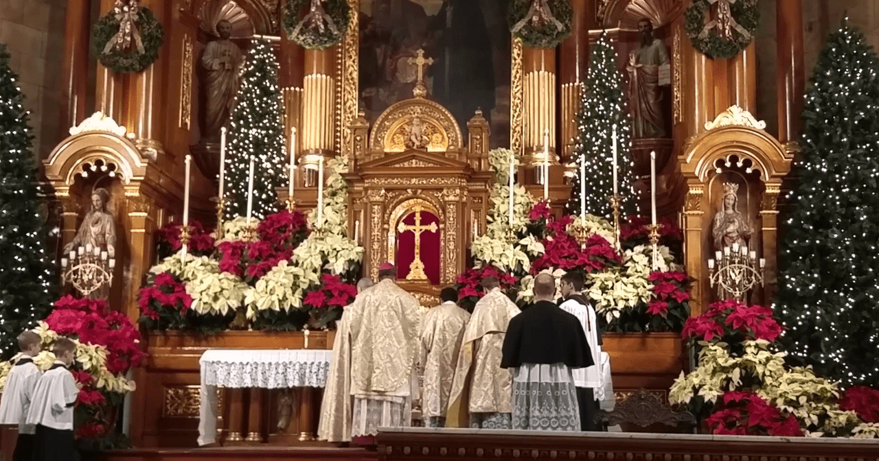 A Christmas Conundrum: Do I Have to Go Mass Twice This Sunday? | uCatholic