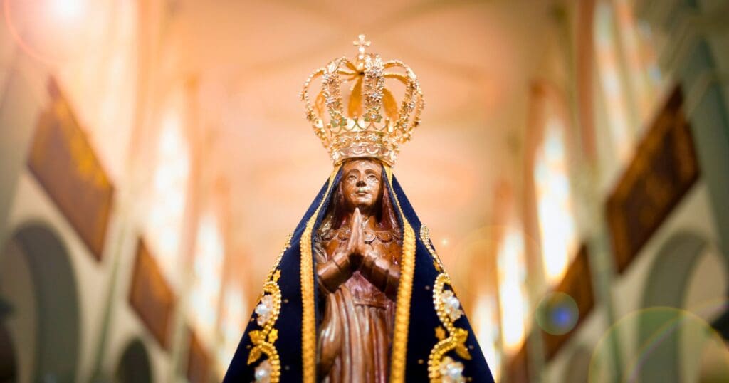 In 1717, Brazilian fishermen discovered a statue, 